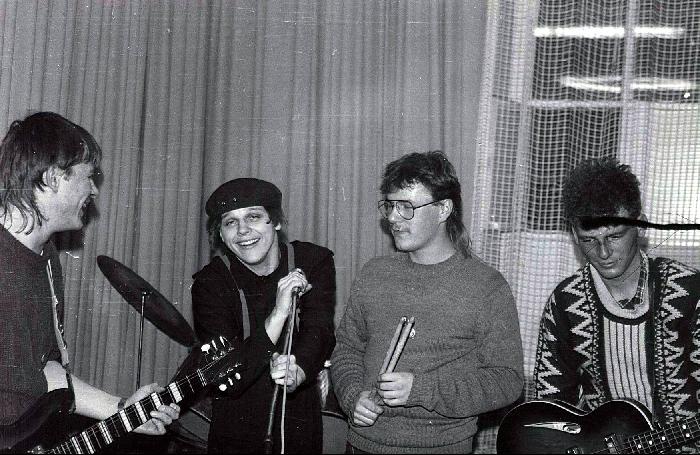 Dee Dee, Kurdupel, Gruby i Sworek- praba 1987.jpg - powi�kszenie